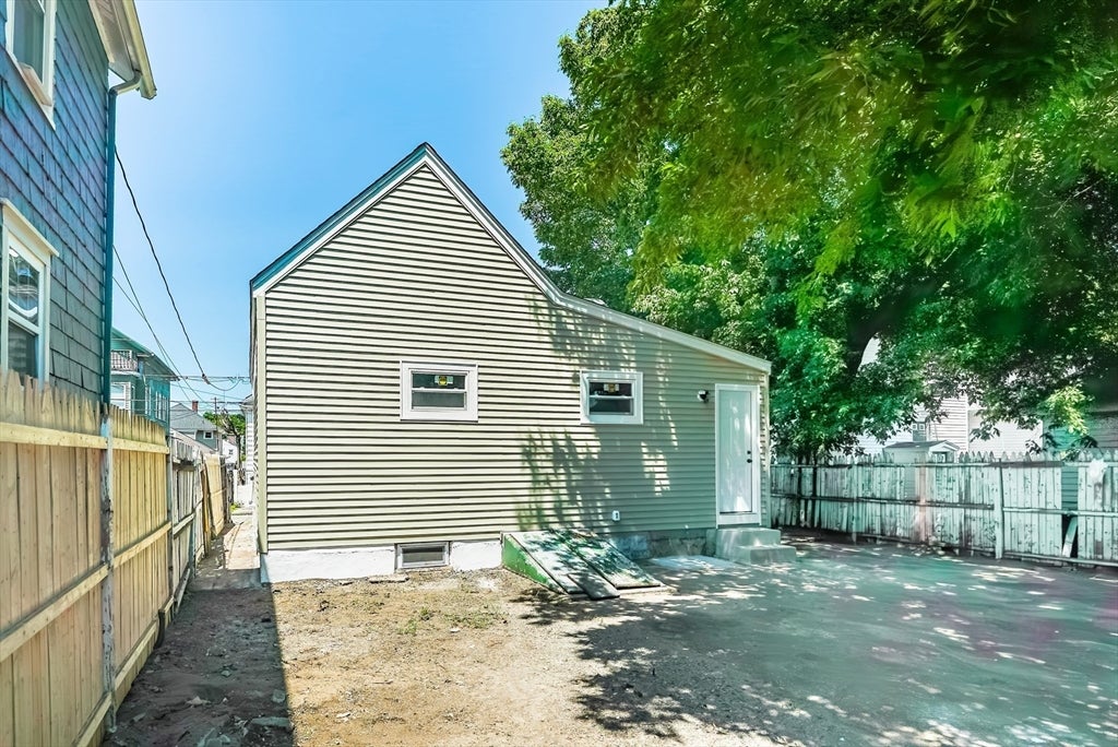 112 Hendrick ST, Providence, RI, 112 Hendrick ST, Providence, RI Photo #16