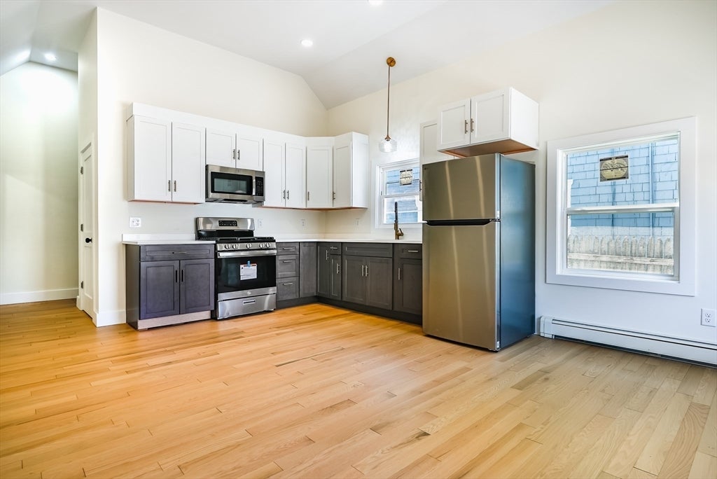 112 Hendrick ST, Providence, RI, 112 Hendrick ST, Providence, RI Photo #4