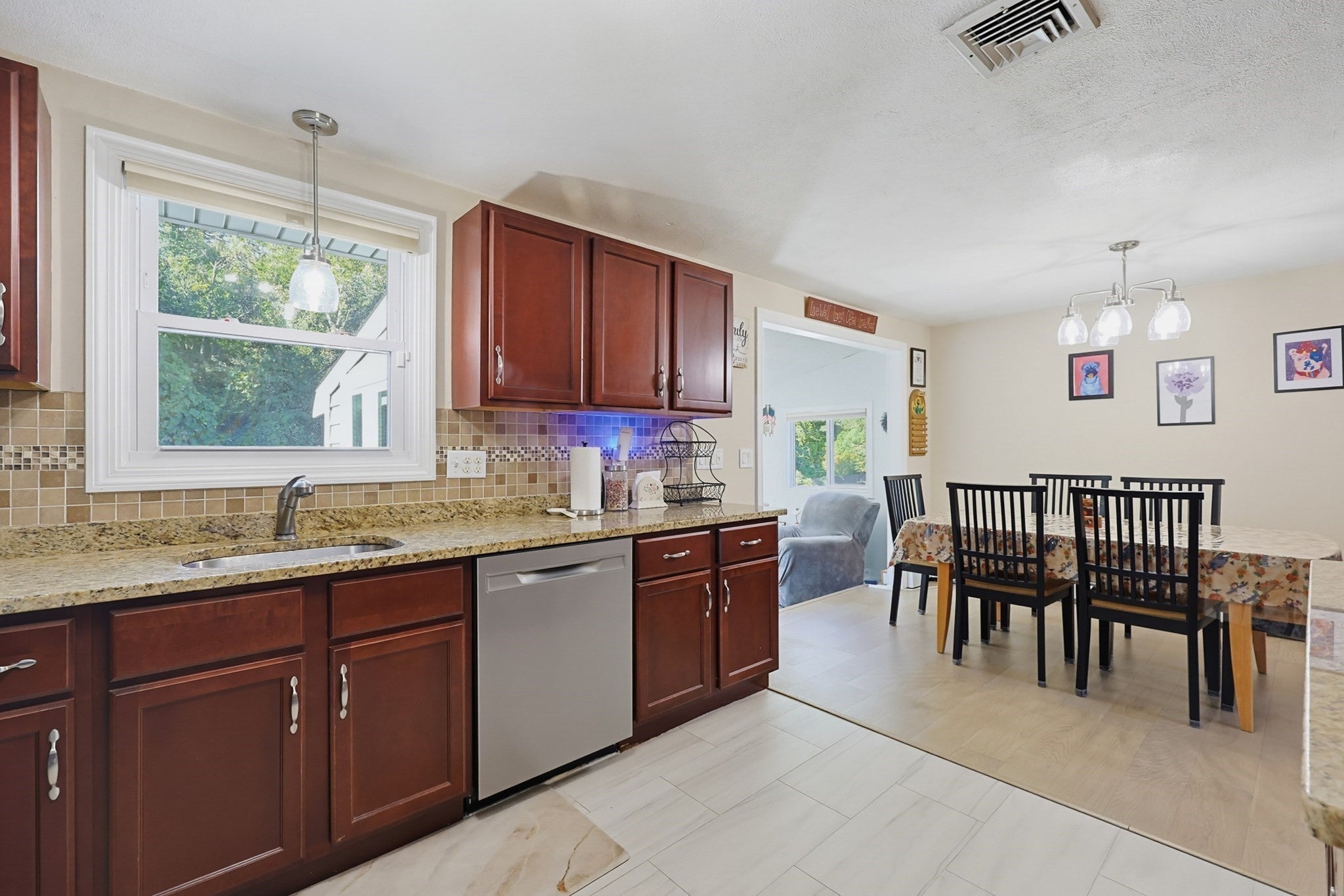 39 Candy Ln, Brockton, MA, 39 Candy Ln, Brockton, MA Photo #25