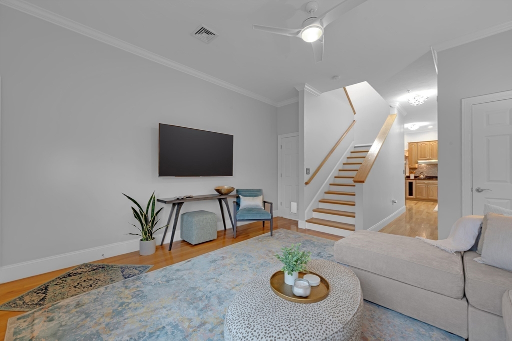 40 Park St 4