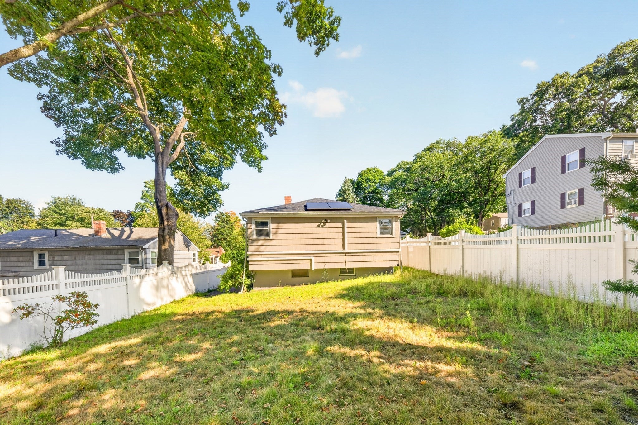 33 Fairchild Ave, Saugus, MA Photo #35