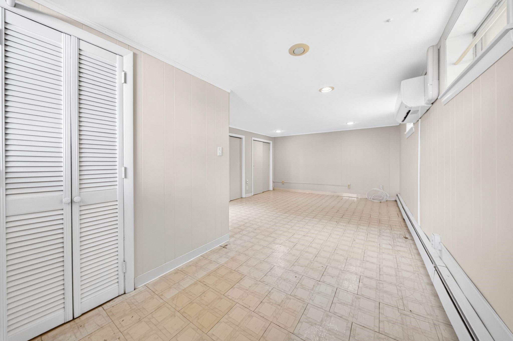 33 Fairchild Ave, Saugus, MA Photo #25