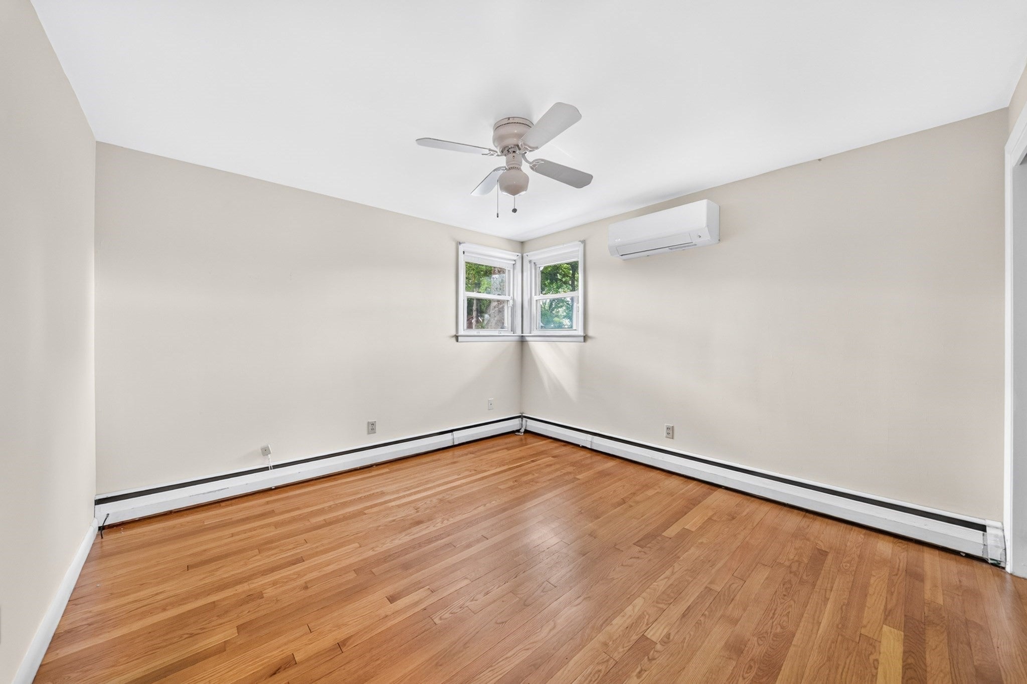 33 Fairchild Ave, Saugus, MA Photo #15
