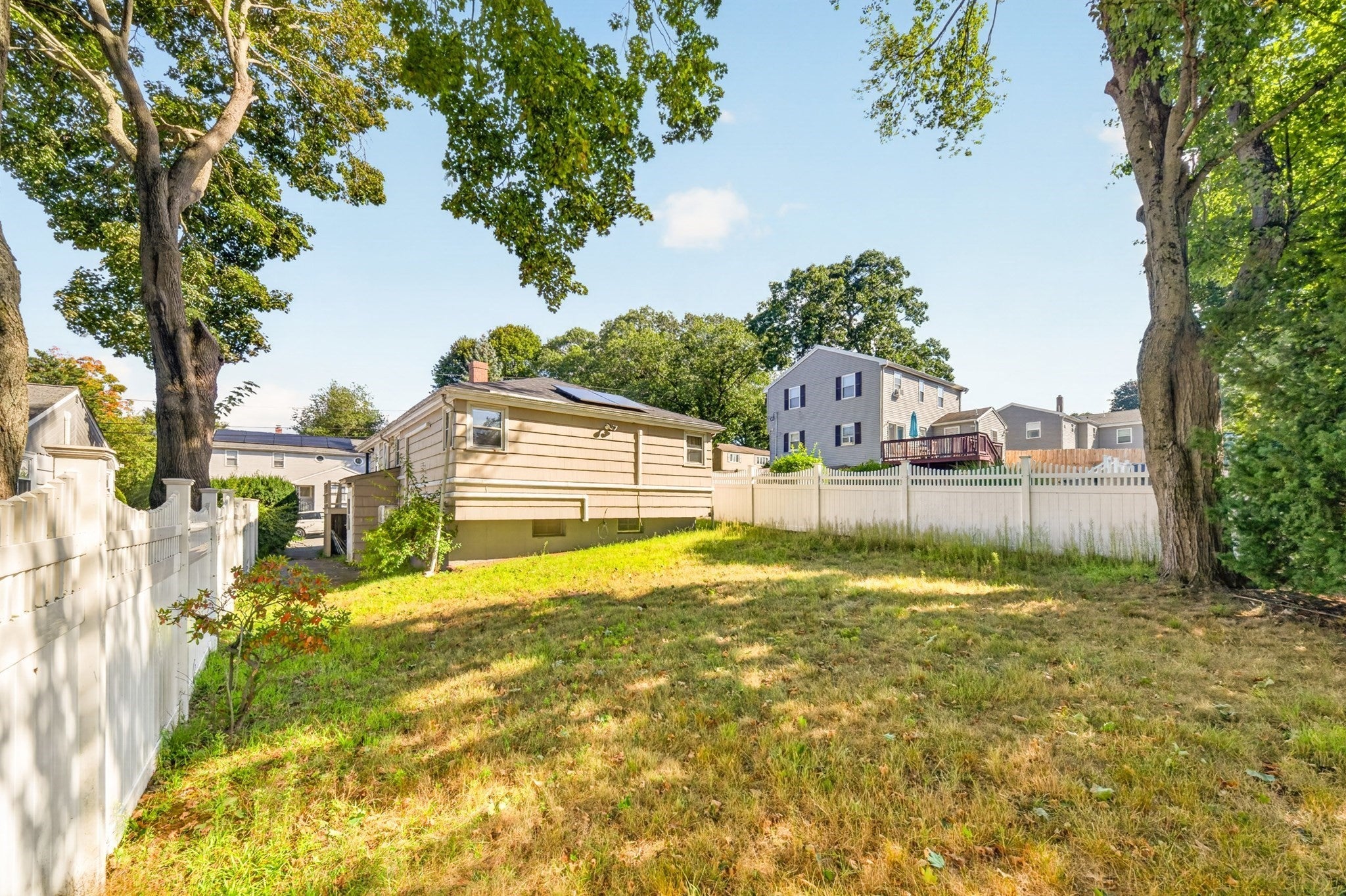 33 Fairchild Ave, Saugus, MA Photo #36