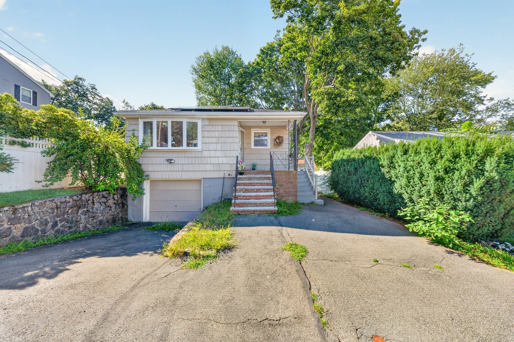 33 Fairchild Ave, Saugus, MA Photo #1