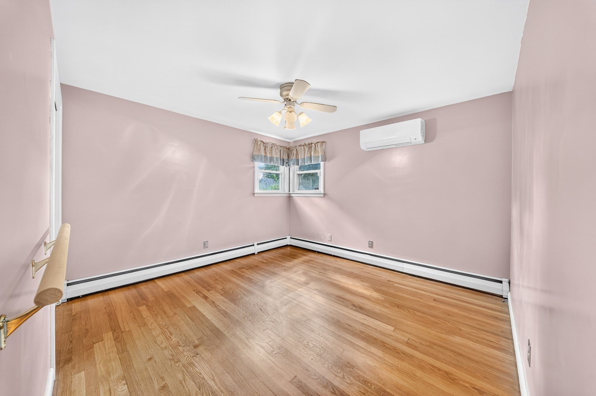 33 Fairchild Ave, Saugus, MA Photo #19