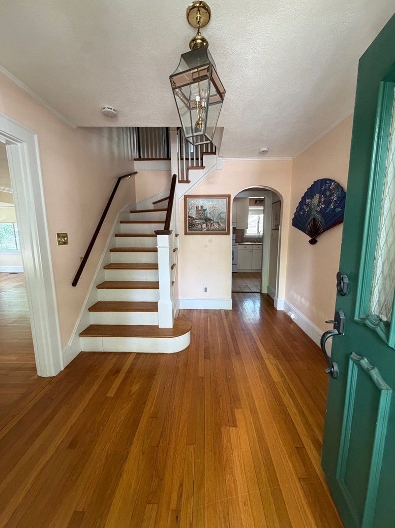 4 Van Ness Road