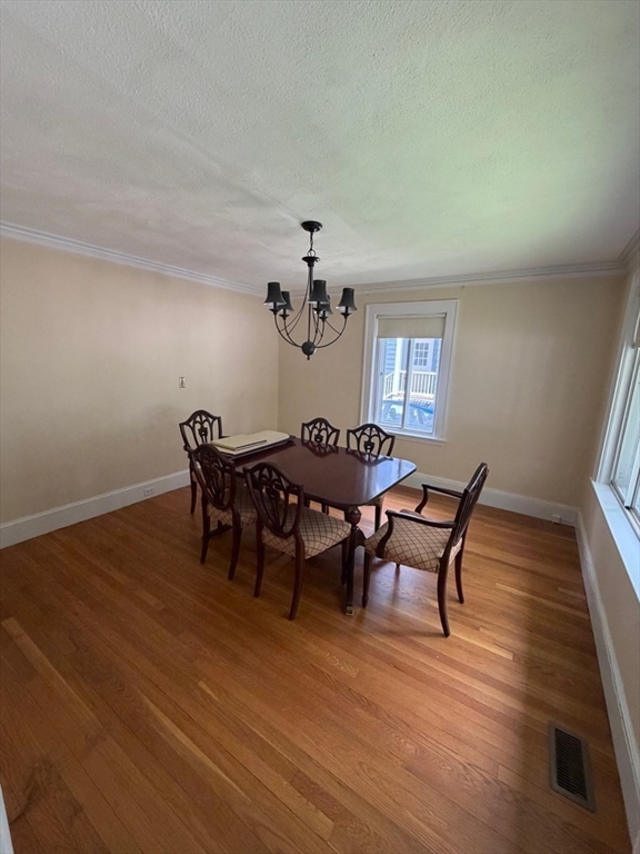 4 Van Ness Road