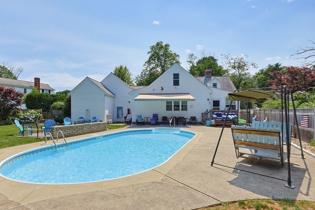 707 Page St, Stoughton, MA Photo #29