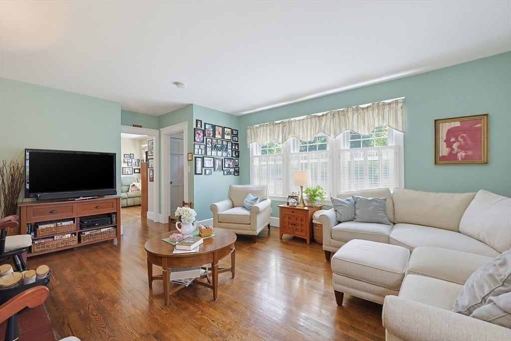 707 Page St, Stoughton, MA Photo #14
