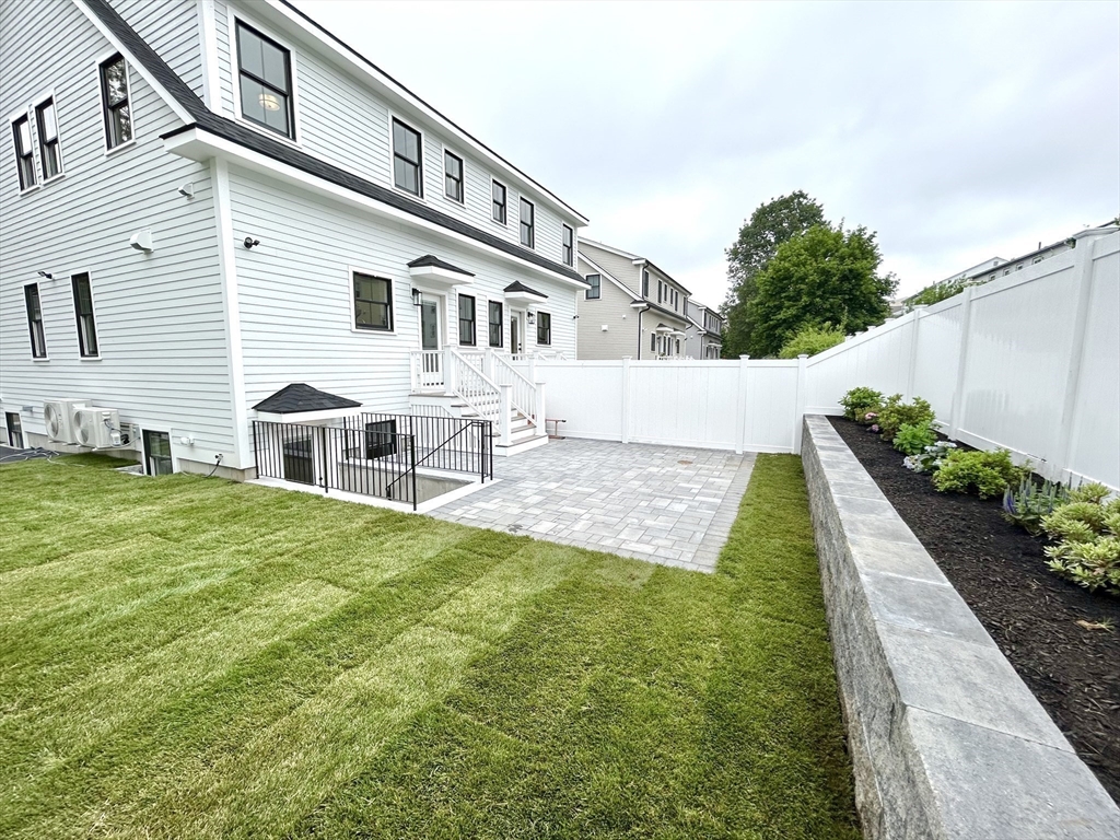 52 York Ave 52