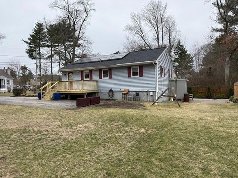 47 Summit Rd Holbrook MA 02343