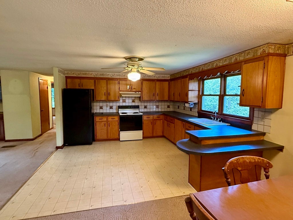 75 Dugan Rd, Ware, MA Photo #13