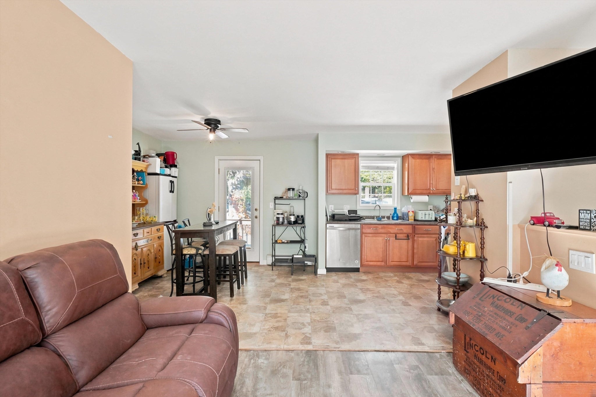 21 Browns Brook Rd, Webster, MA Photo #8