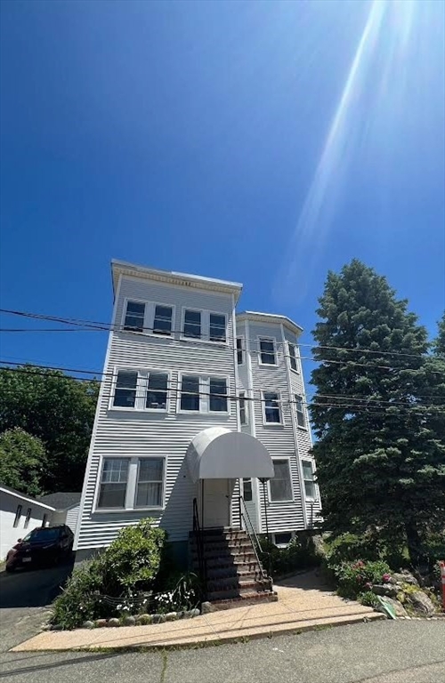 35 Heron St