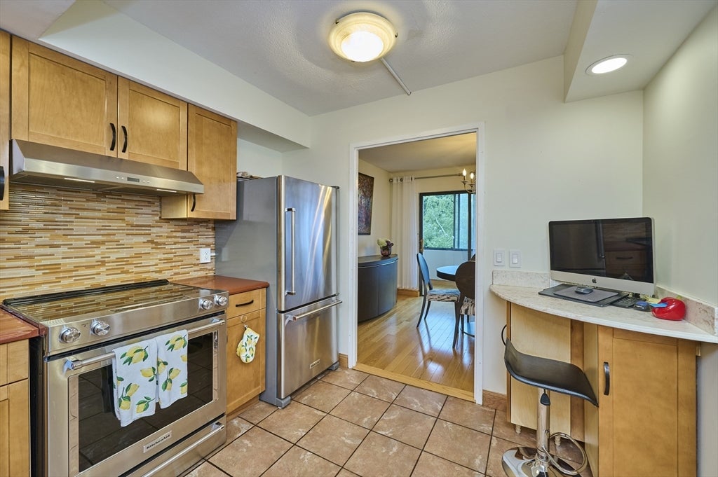 250 Hammond Pond Parkway #609S, Newton, MA Photo #9