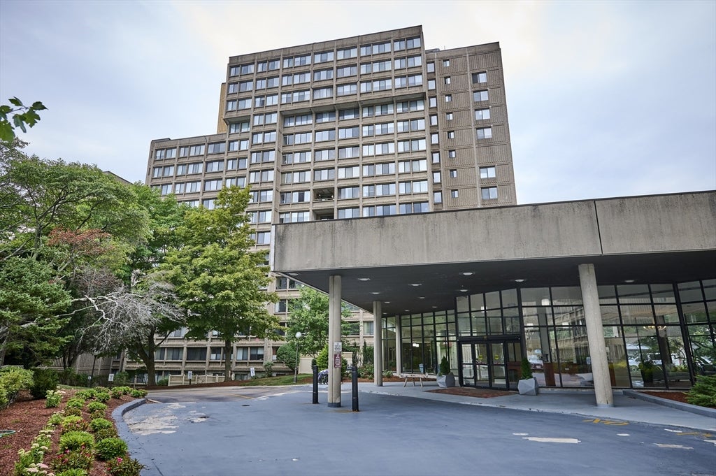 250 Hammond Pond Parkway #609S, Newton, MA Photo #1
