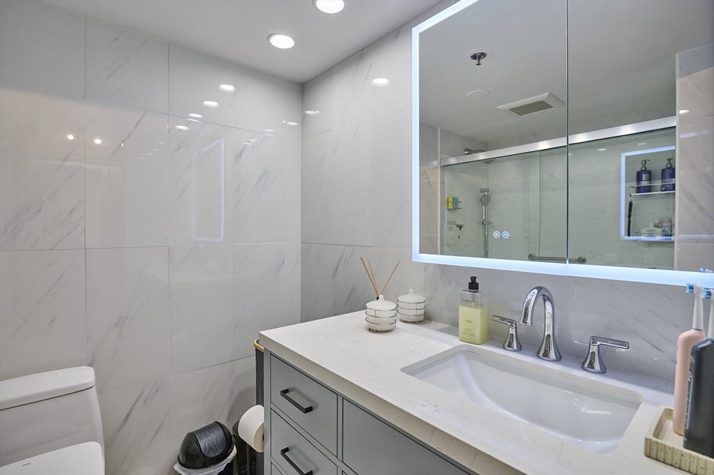 250 Hammond Pond Parkway #609S, Newton, MA Photo #17
