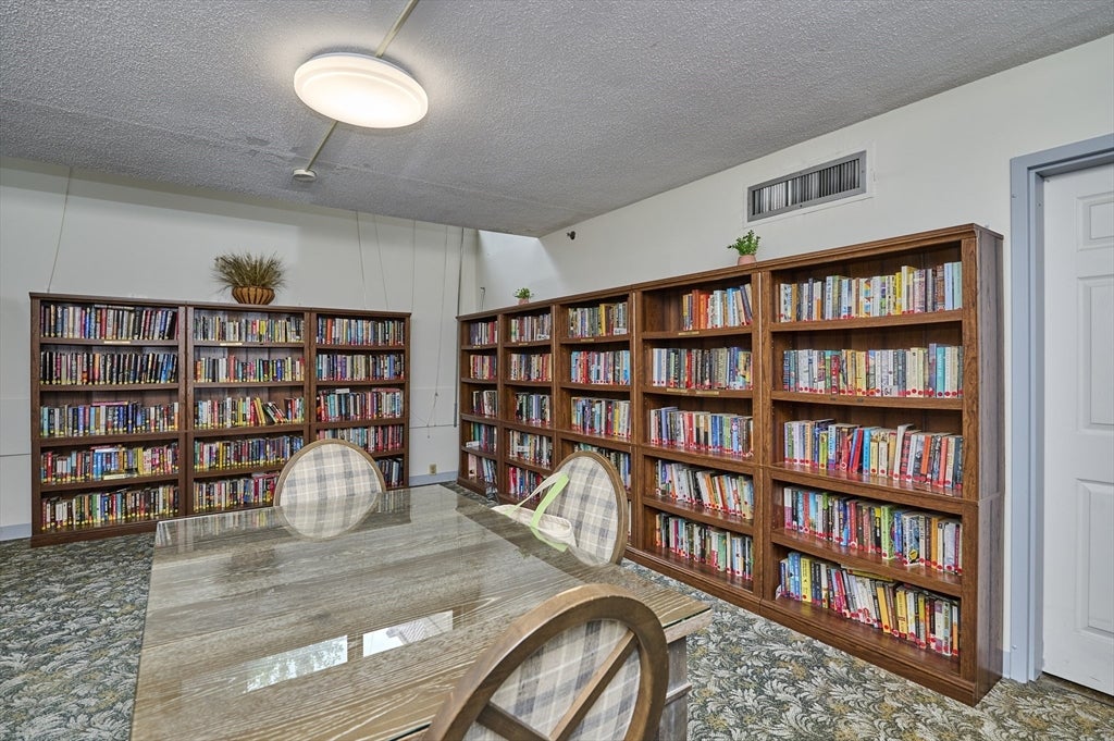 250 Hammond Pond Parkway #609S, Newton, MA Photo #23