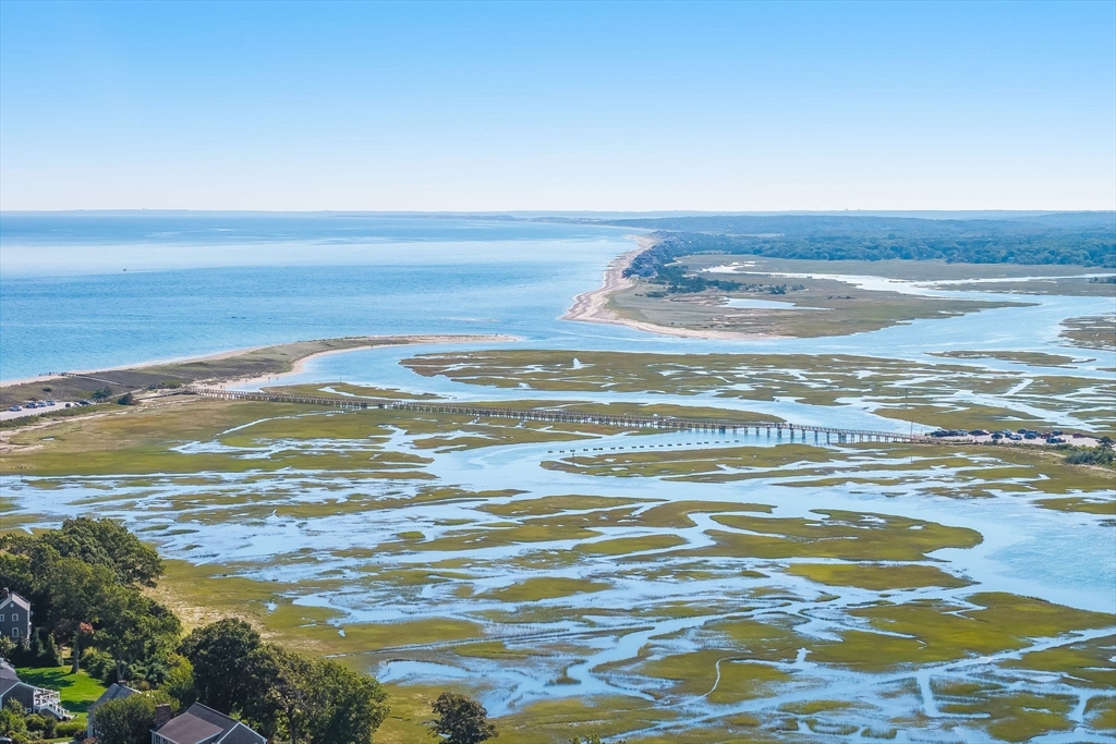 71 Dillingham Avenue