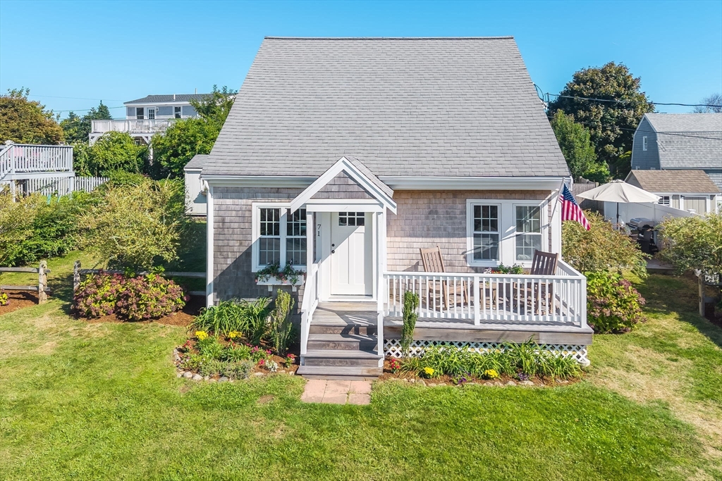 71 Dillingham Avenue