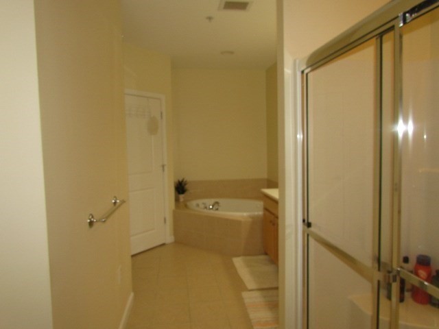 Waltham, Massachusetts 02451, United States, 2 Bedrooms Bedrooms, ,2 BathroomsBathrooms,Residential,Active,197850