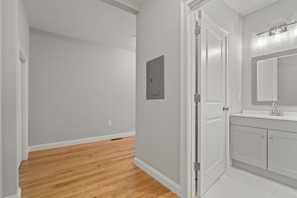 492 Cabot Street #1A, Beverly, MA Photo #11