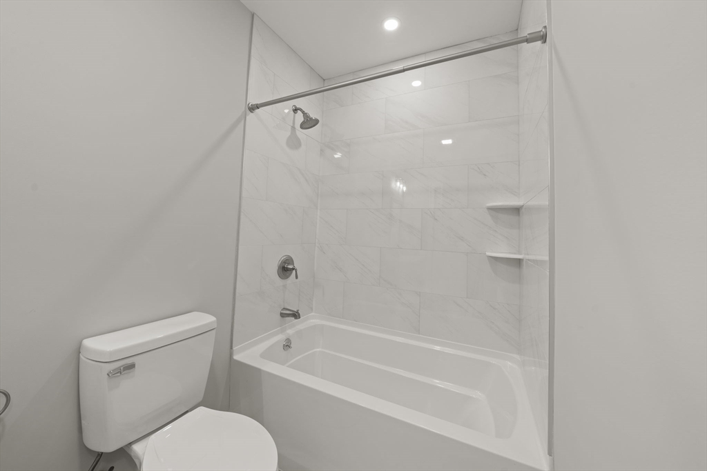 492 Cabot Street #1A, Beverly, MA Photo #24
