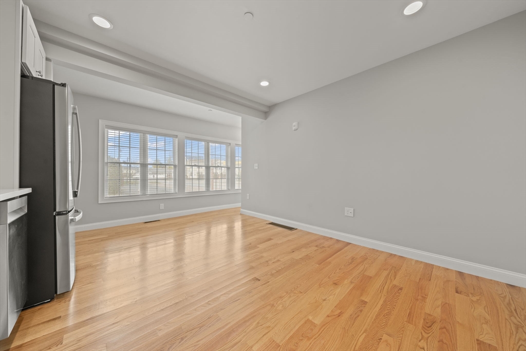 492 Cabot Street #1A, Beverly, MA Photo #16