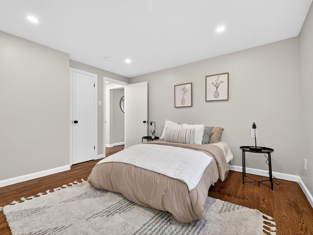 Melrose, Massachusetts 02176, United States, 3 Bedrooms Bedrooms, ,2 BathroomsBathrooms,Residential,Active,227652