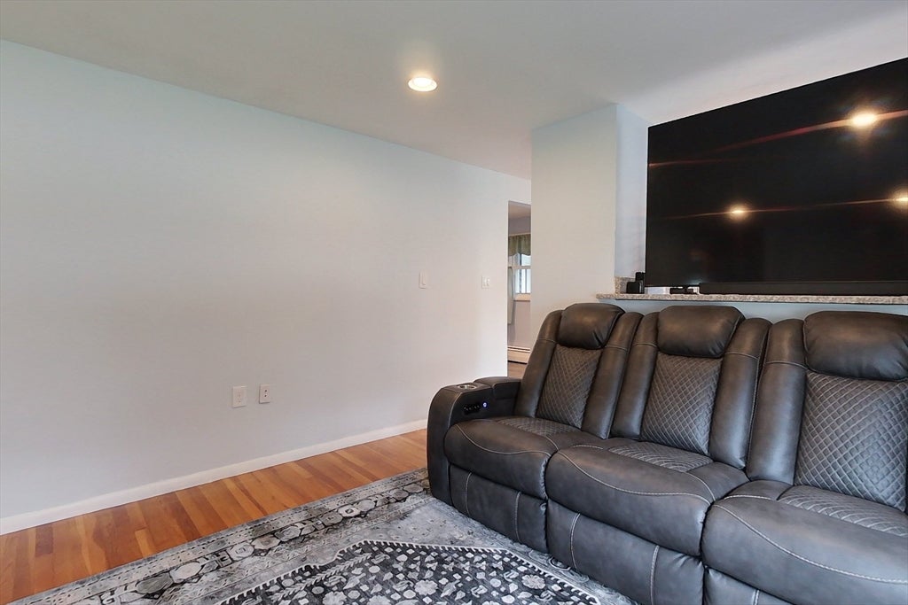 138 Rea St, Lowell, MA, 138 Rea St, Lowell, MA Photo #11