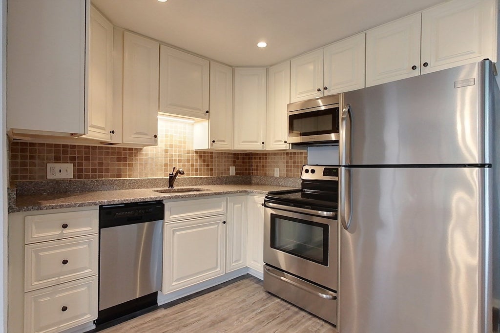 138 Rea St, Lowell, MA, 138 Rea St, Lowell, MA Photo #3