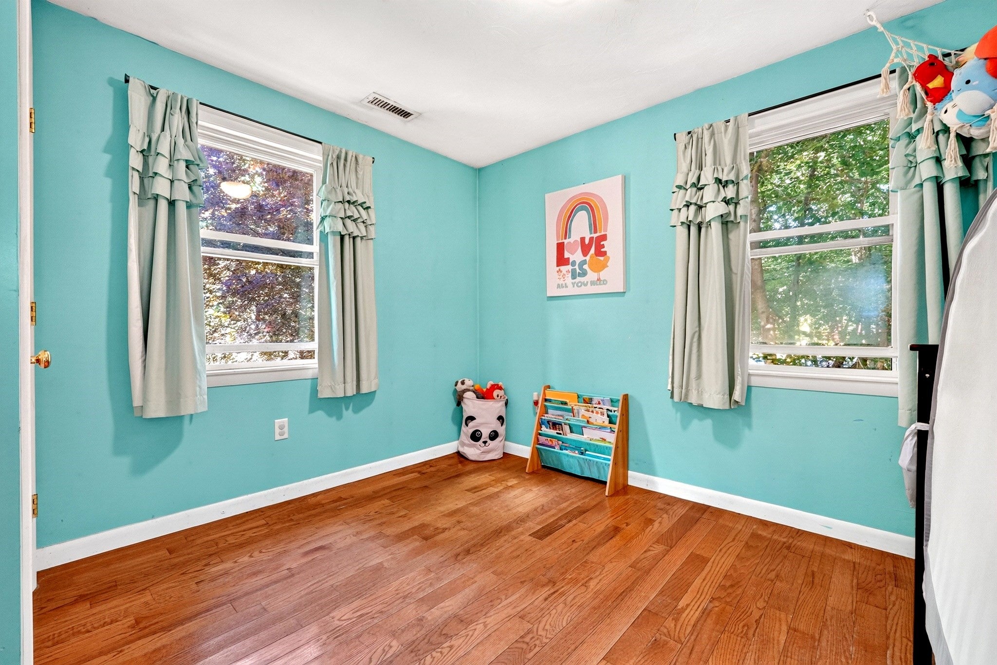203 Lakeview Ave, Tyngsborough, MA, 203 Lakeview Ave, Tyngsborough, MA Photo #13