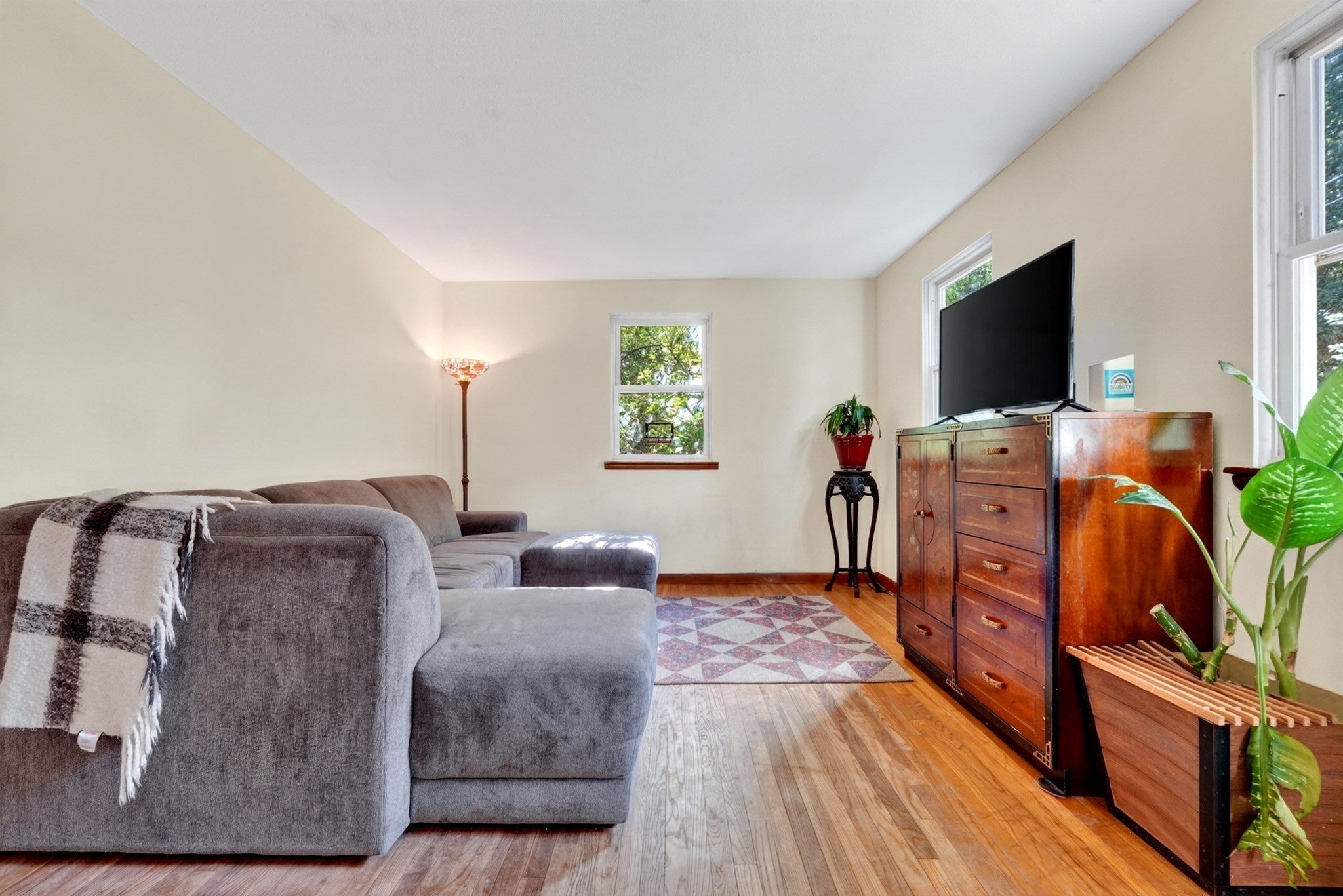 203 Lakeview Ave