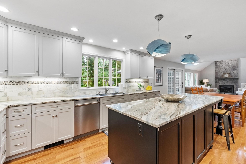 24 Thestland Dr