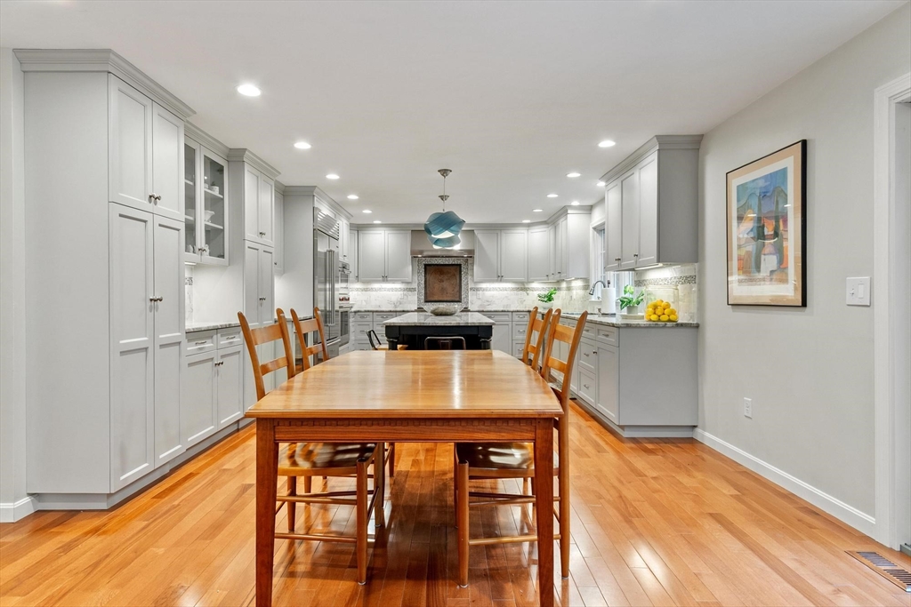 24 Thestland Dr