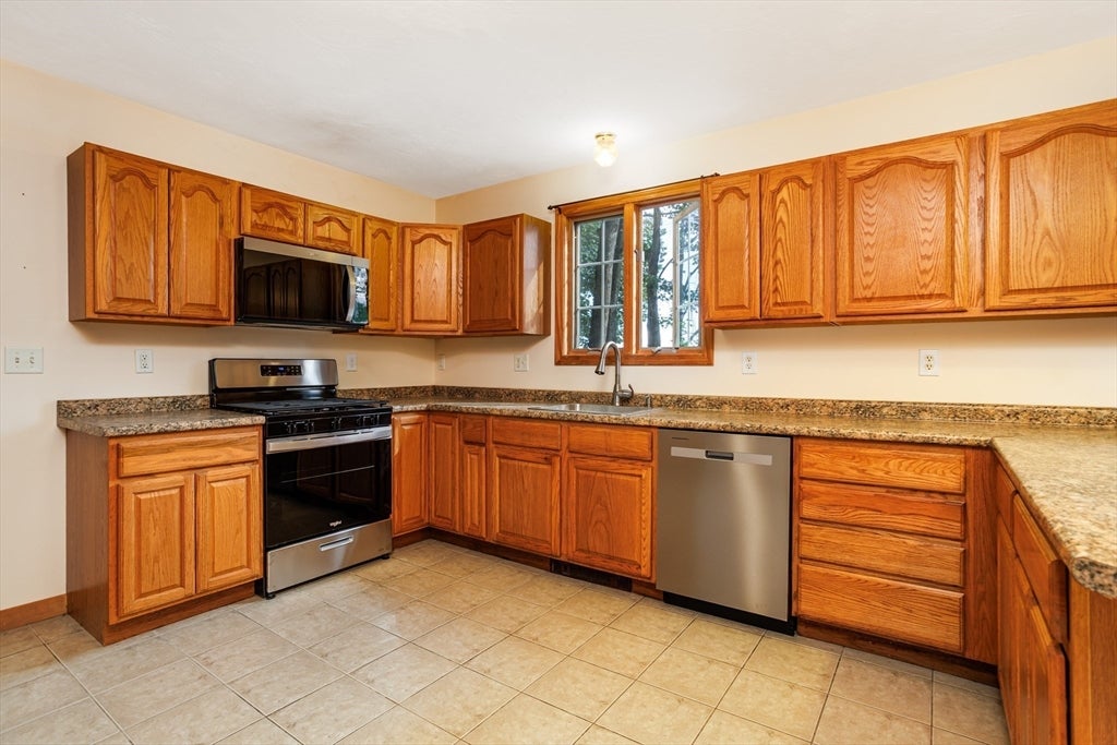 171 Island Road, Lunenburg, MA, 171 Island Road, Lunenburg, MA Photo #5