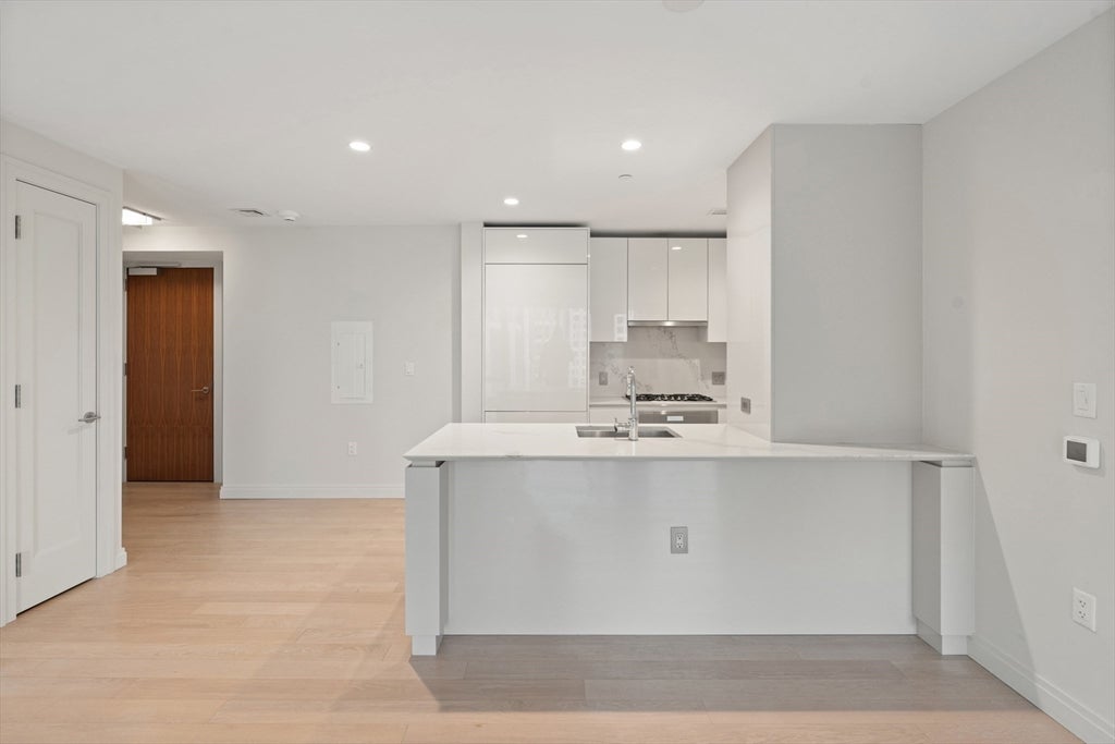 133 Seaport Blvd 1509