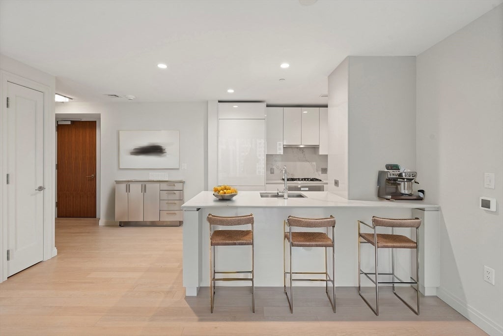 133 Seaport Blvd 1509