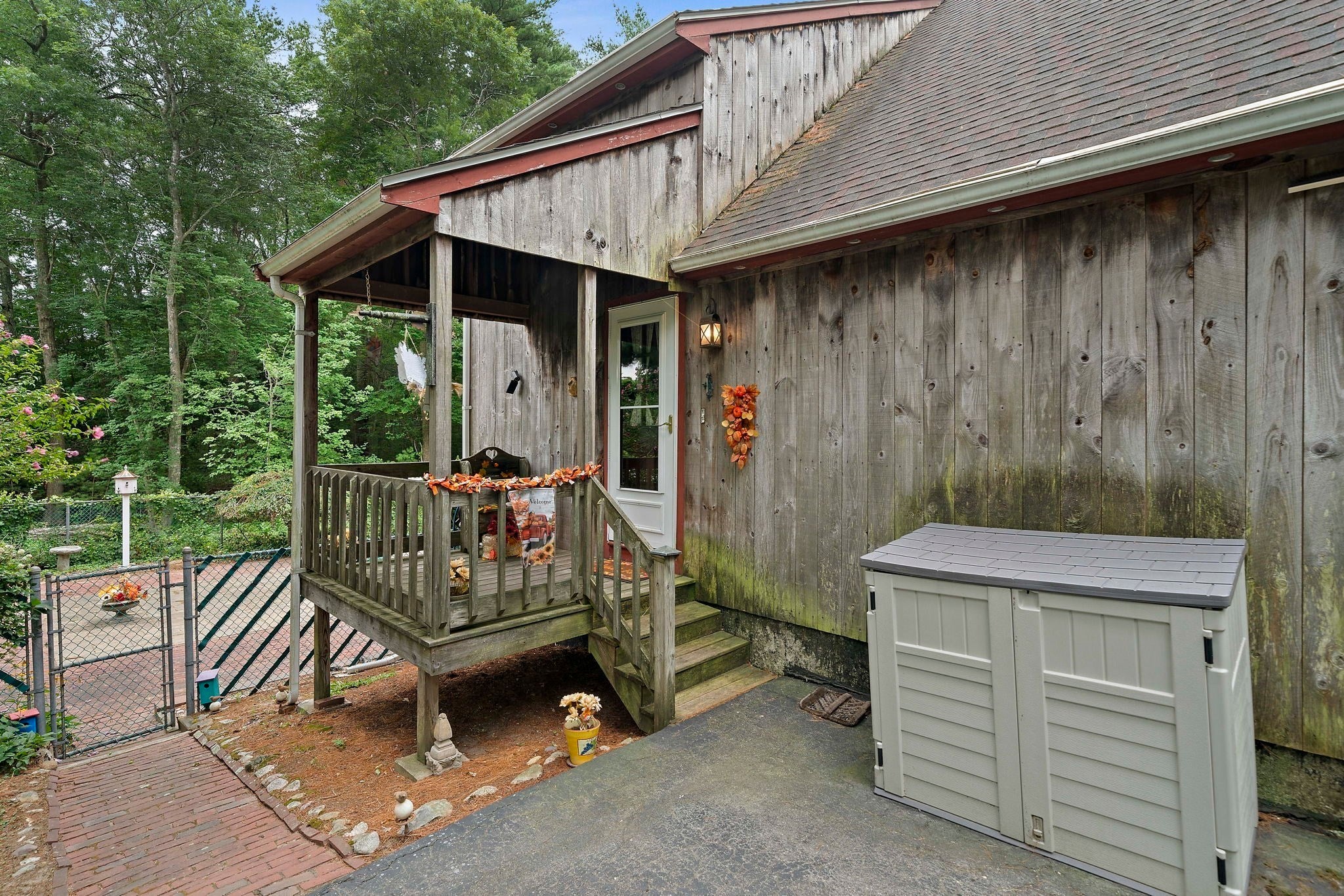 81 Furnace St
