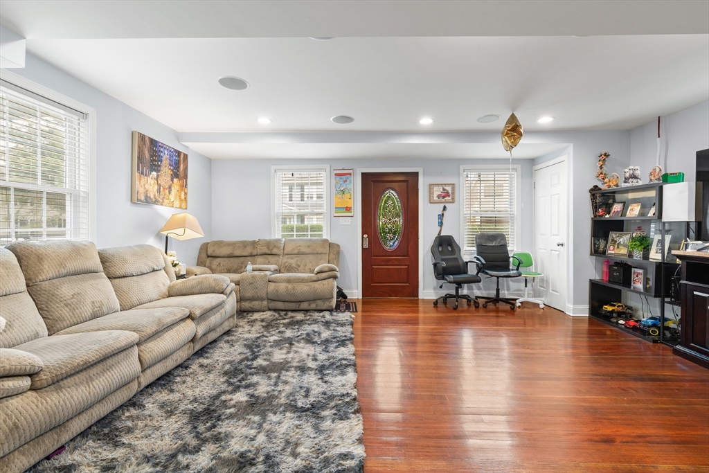 38-1/2 Ellsworth Rd