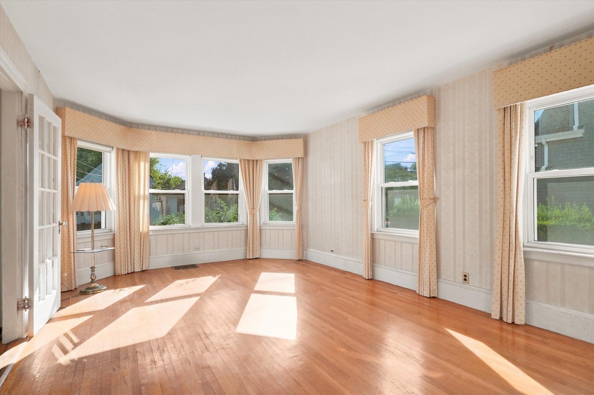164 Burrill St, Swampscott, MA, 164 Burrill St, Swampscott, MA Photo #8
