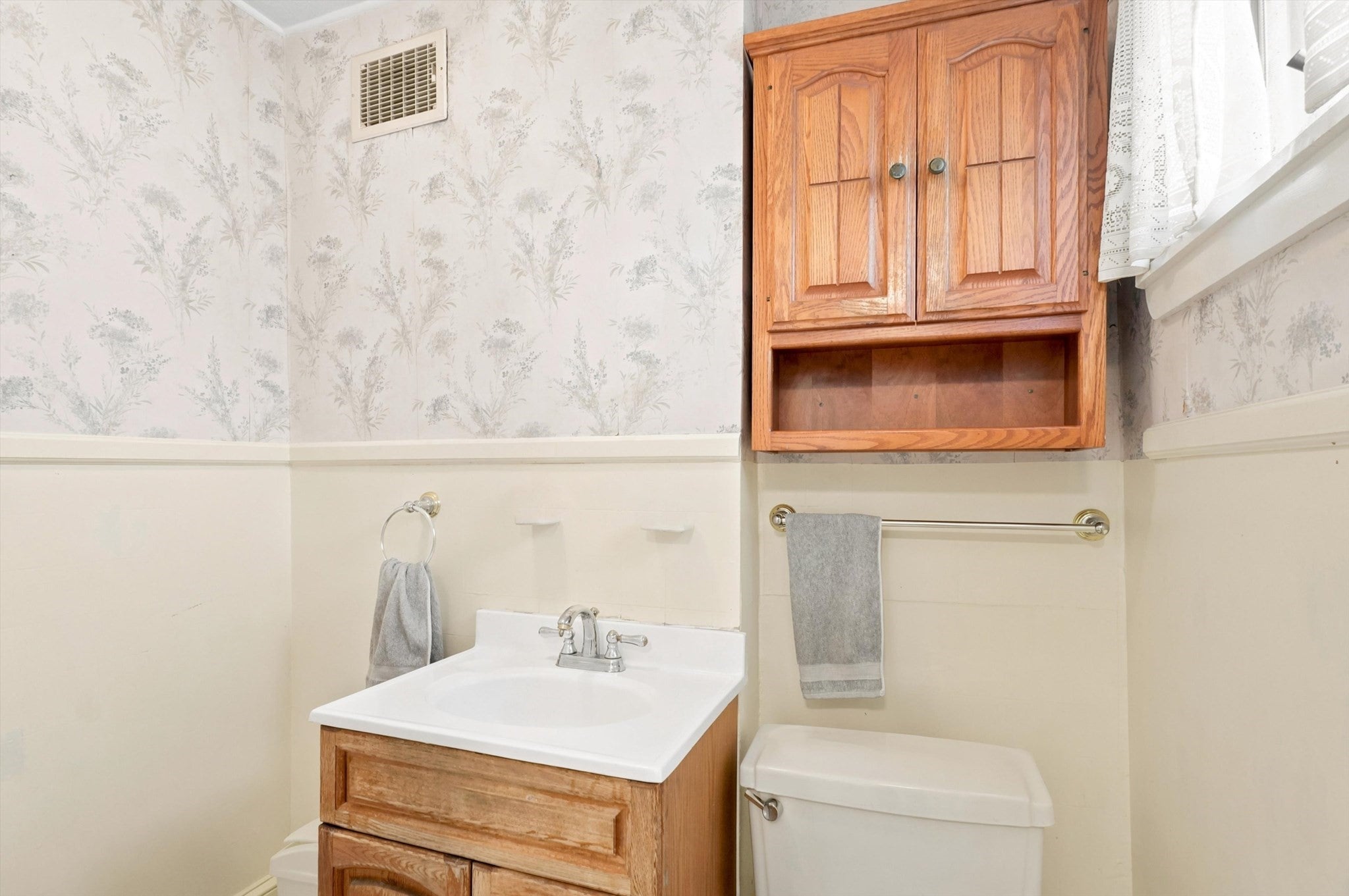 164 Burrill St, Swampscott, MA, 164 Burrill St, Swampscott, MA Photo #13