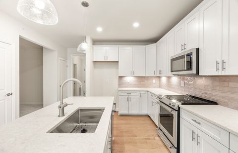 6 Stratton Drive 410 Woburn MA 01801