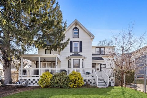 60 Pleasant St Stoneham MA 02180