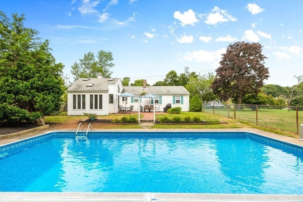 33 Homestead Ln, Falmouth, MA, 33 Homestead Ln, Falmouth, MA Photo #8
