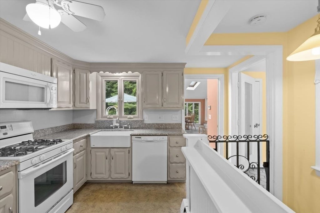 33 Homestead Ln, Falmouth, MA, 33 Homestead Ln, Falmouth, MA Photo #25