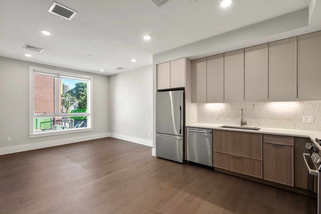 3193 Washington St #206, Boston, MA, 3193 Washington St #206, Boston, MA Photo #9
