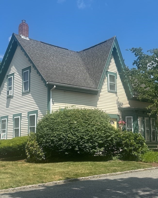 64 Centre Ave 1