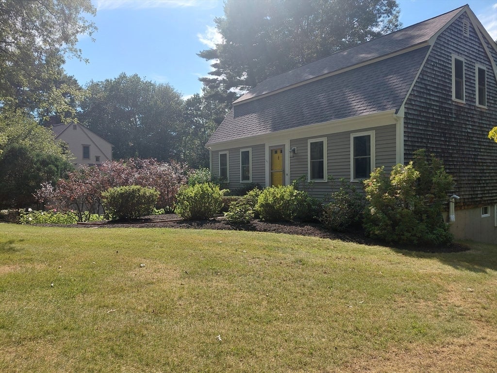 3 Kelly Drive